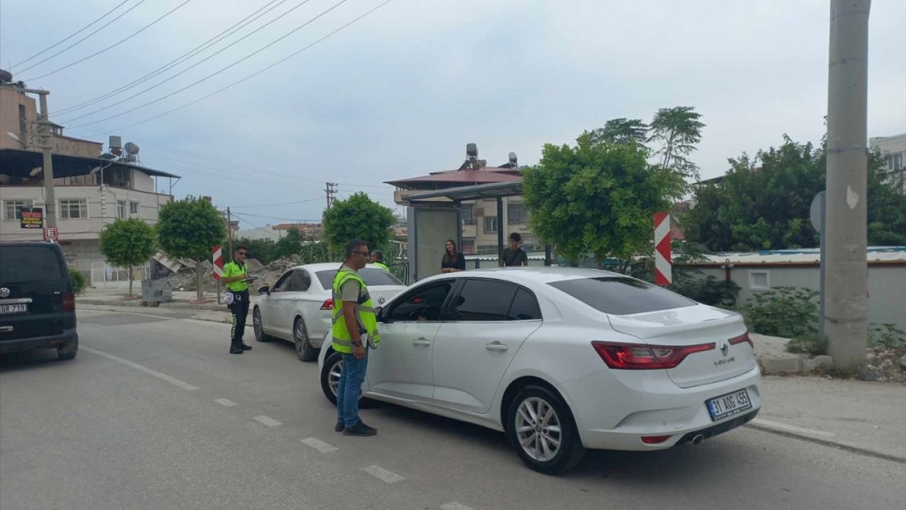 Samandağ'da 3 araç sürücüsüne ceza uygulandı