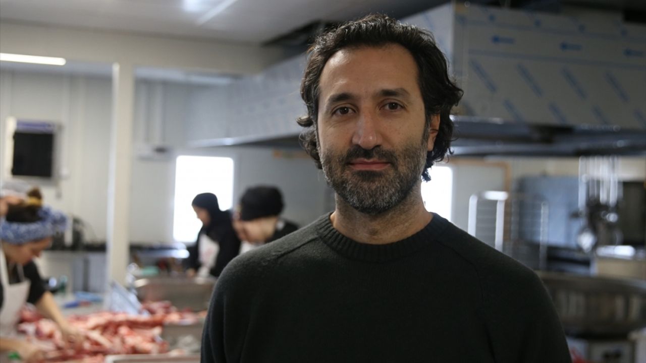 6 ŞUBAT DEPREMLERİNİN BİRİNCİ YILI - "Gönül Mutfağı"nda kazanlar "taziye yemeği" için kaynayacak