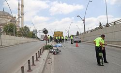 Kamyonla çarpışan motosikletin sürücüsü öldü