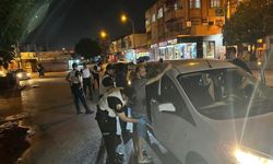Adana'da narkotik uygulamasında 3 kişi gözaltına alındı