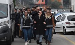 GÜNCELLEME - Adana Büyükşehir Belediyesine yönelik operasyonda yakalanan 5 şüpheli tutuklandı
