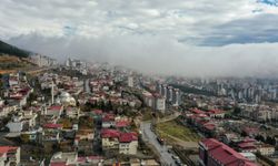 Kahramanmaraş'ın sisle bütünleşen manzarası dronla görüntülendi