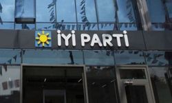 İYİ Parti'de 4 ilçe başkanı görevden alındı