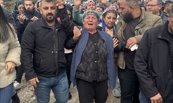 Adana'da yangında yaşamını yitiren çift ile ikiz bebeklerinin cenazesi defnedildi