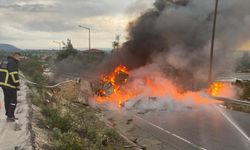 Adana-Pozantı Otoyolu'nda devrilen tırda yangın çıktı