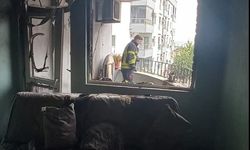 Mersin'de apartman dairesinde çıkan yangında bir kişi yaralandı