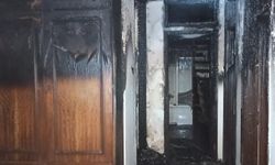 Adana'da apartman dairesinde çıkan yangın hasara yol açtı