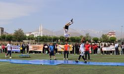 Afşin'de 19 Mayıs Atatürk'ü Anma, Gençlik ve Spor Bayramı kutlandı