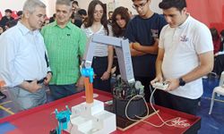 Osmaniye'de öğrencilerin tasarladığı robotların yarıştığı etkinlik başladı