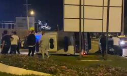 Serik'te ambulansla otomobil çarpıştı