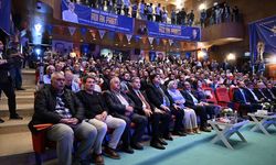 AK Parti Sözcüsü Ömer Çelik, Adana'da partisinin ilçe kongresinde konuştu: