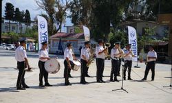 Arsuz’da Bando ve Palyaço Coşkusu