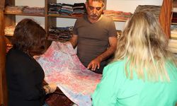 Caner İpekçilik’ten Sanatla Dokunan İpekler