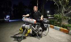 Bisikletiyle umreye gitmek için Balıkesir'den yola çıkan kişi Hatay'a ulaştı