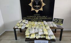Tır Dorsesinde 220 Bin ''Yasaklı Madde'' Ele Geçirildi!