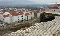 TOKİ Konutlarında Çökme Tehlikesi!