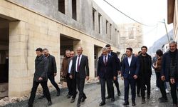 Ayakkabıcılar Çarşısı’nda Çalışmalar Sürüyor.