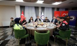 Hatay Valisi Emniyet Mensuplarıyla İftarda Buluştu