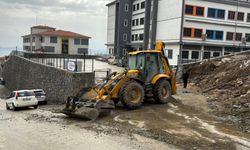 Okul Önündeki Çamur Sorununa Hızlı Müdahale