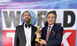 Akif Manaf Küresel Barış Ödülü’nü Aldı