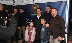 Vali Masatlı Kadir Gecesi’nde Vatandaşlarla Saf Tuttu