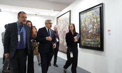 Hüseyin Yayman ArtAnkara Çağdaş Sanat Fuarı’nı Ziyaret Etti