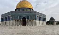 İsrail, Mescid-i Aksa’yı 32 Gündür İbadete Kapalı Tutuyor