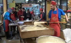 Hatay’da Küncülü Helvaya Ramazan Kuyruğu