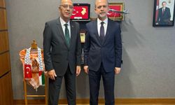 İbrahim Naci Yapar’dan Ankara’da Özel’e Ziyaret