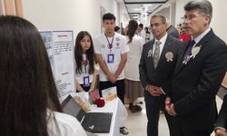 Hüsnü Özyeğin Anadolu Lisesi’nde TÜBİTAK 4006 Bilim Fuarı Düzenlendi