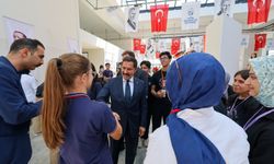 Hatay Okulu’nda Bilim Şenliği ve Resim Sergisi Açılışı