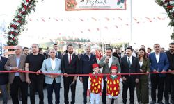 Başkan Öntürk, Yayladağı Çilek Festivali’nde Üreticilerle Buluştu
