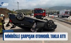 Minibüsle Çarpışan Otomobil Takla Attı!