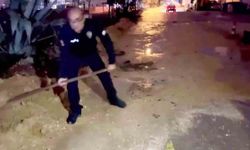 KAHRAMAN TÜRK POLİSLERİ VATANDAŞINA HİZMETTE SINIR TANIMIYOR!