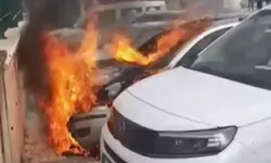 Hatay'da park halindeki otomobilden alevler yükseldi!