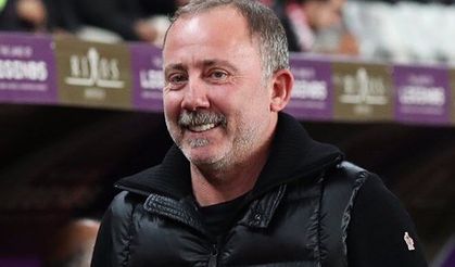 Sergen Yalçın'dan Bomba İddia: Fenerbahçe'de 3 Yıldızla Yollar Ayrılıyor!