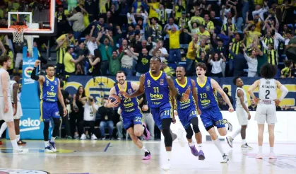 Final Four için 3 Galibiyet Gerek!