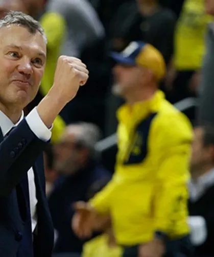 Fenerbahçe Beko Başantrenörü Jasikevicius’a Büyük Onur!