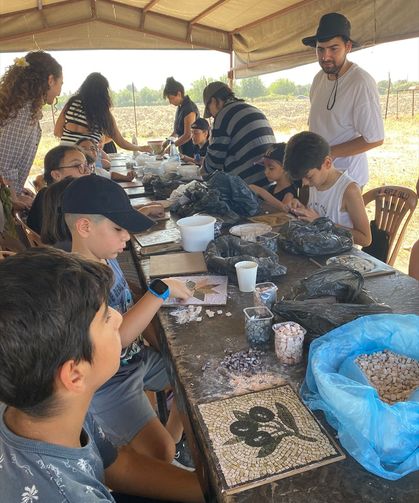 Erzinli Çocuklar Epiphaneia Antik Kentinde Tarihe Dokundu