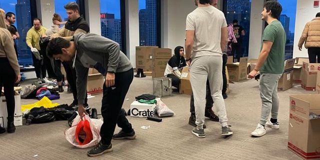 Chicagolu Türkler yardım gönderdi