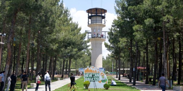 Depremzede üniversiteli öğrencilere "Moral ve Psikoteknik Destek Etkinliği"