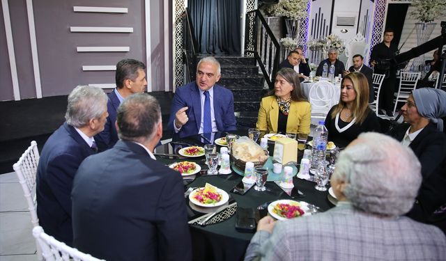 Kültür ve Turizm Bakanı Ersoy, Antalya'da yaşayan Malatyalılarla buluştu: