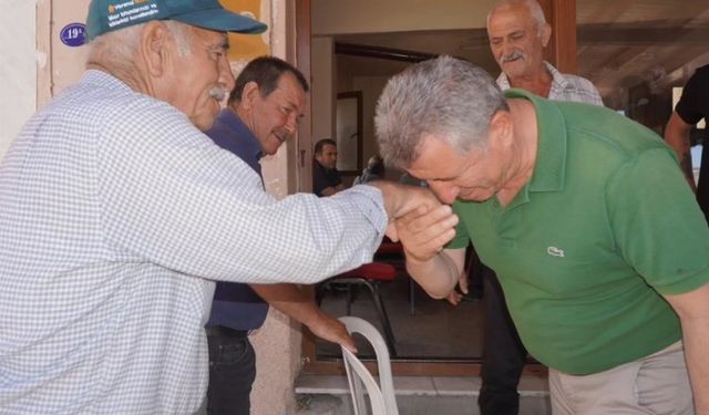 İzmir Güzelbahçe'nin mahallelerine bayram ziyareti