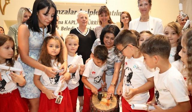 İzmit'te 'Çınar'lı miniklerin mezuniyet coşkusu