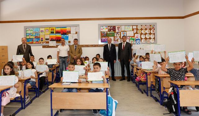 Konya Selçuklu protokolü karne sevincine ortak oldular