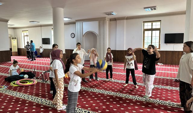Hatay'da Kur'an kursu öğrencilerine etkinlik düzenlendi