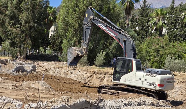 Kemer'e yeni adliye binası için çalışma başlatıldı