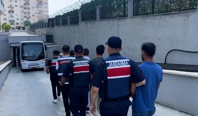 Mersin ve Diyarbakır'da terör örgütü PKK/KCK'ya yönelik operasyonda 5 şüpheli yakalandı