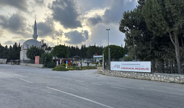 Oğlunun KKTC'de öldüğü haberini alan Adana'daki babası kalp krizinden yaşamını yitirdi