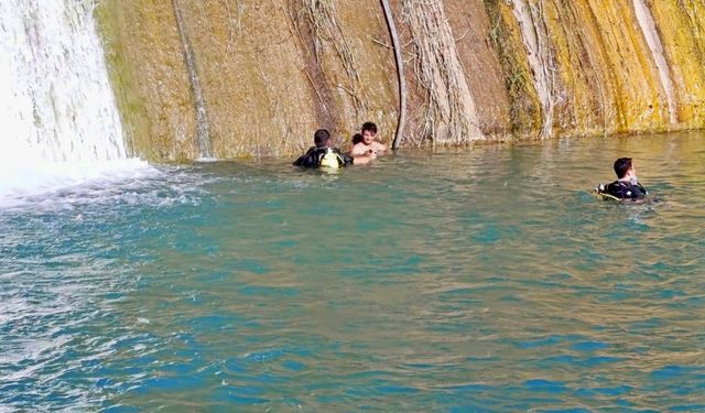 Osmaniye'de boğulma tehlikesi geçiren genci itfaiye kurtardı